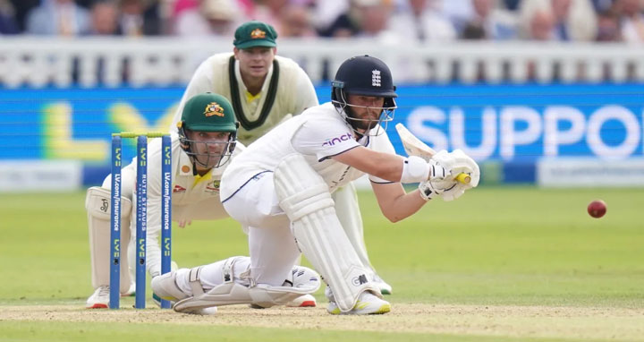 শেষ দিনে ইংল্যান্ডের প্রয়োজন ২৫৭ রান, অস্ট্রেলিয়ার ৬ উইকেট