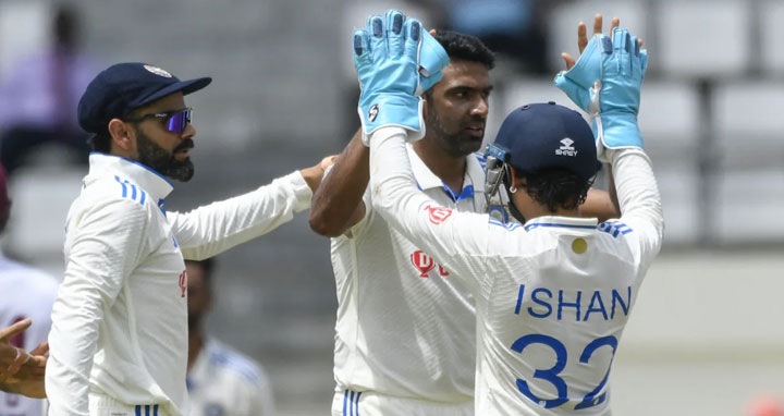 অশ্বিন-জাদেজার বোলিং তোপে ১৫০ রানে থামল ক্যারিবীয়রা