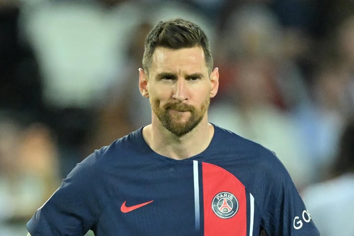 মায়ামিতে পৌঁছেই পিএসজিকে ‘আনফলো’ করলেন মেসি