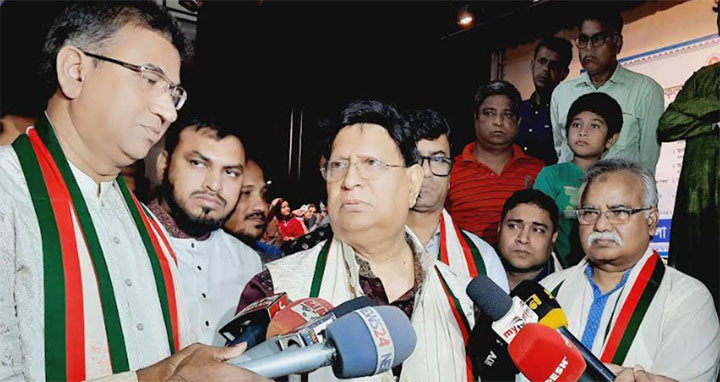 বিদেশিরা নিজেদের এদেশের সম্রাট মনে করে : পররাষ্ট্রমন্ত্রী