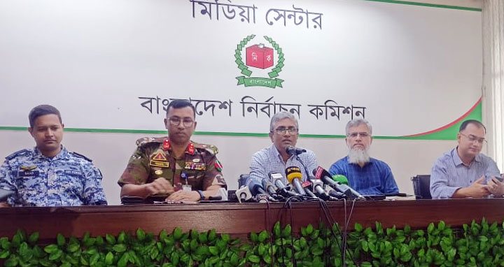 ইসির সার্ভার থেকে তথ্য ফাঁস হয়নি : এনআইডি ডিজি
