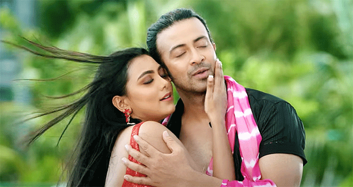 ‘প্রিয়তমা’কে লম্বা রেসের ঘোড়া বললেন নির্মাতা