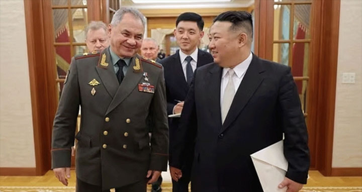 রাশিয়ার প্রতিরক্ষামন্ত্রীর সঙ্গে কিমের বৈঠক