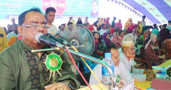 প্রধানমন্ত্রী দেশের উন্নয়নে নিরলসভাবে কাজ করে যাচ্ছেন : খাদ্যমন্ত্রী