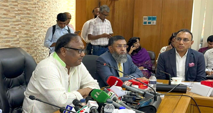 চলতি অর্থবছরে রপ্তানির লক্ষ্যমাত্রা ৭২ বিলিয়ন ডলার