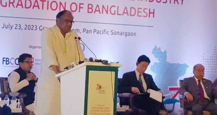 ‘যেসব পণ্যের দাম নিম্নমুখী সেগুলোর দাম কমানোর উদ্যোগ নিয়েছি’