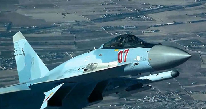 মাঝআকাশে মার্কিন ড্রোনে আগুনের ফুলকি ছুড়ল রুশ যুদ্ধবিমান