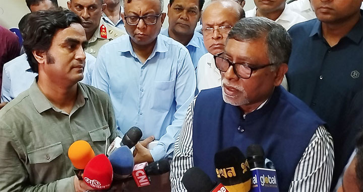 ডেঙ্গু নিয়ন্ত্রণ স্বাস্থ্য মন্ত্রণালয়ের কাজ নয় : স্বাস্থ্যমন্ত্রী
