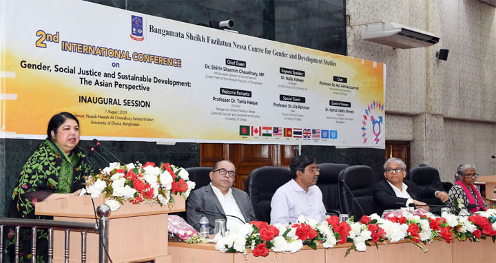 লিঙ্গ সমতাকে অগ্রাধিকার দিতে হবে : স্পিকার