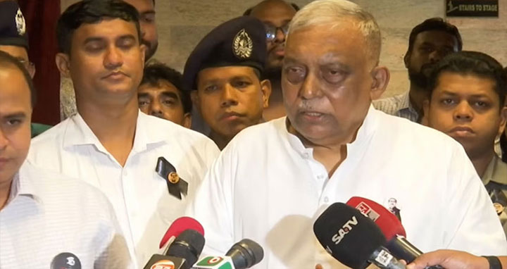 চিকিৎসককে হত্যার হুমকি জামায়াতের সন্ত্রাসী চিন্তারই বহিঃপ্রকাশ : স্বরাষ্ট্রমন্ত্রী