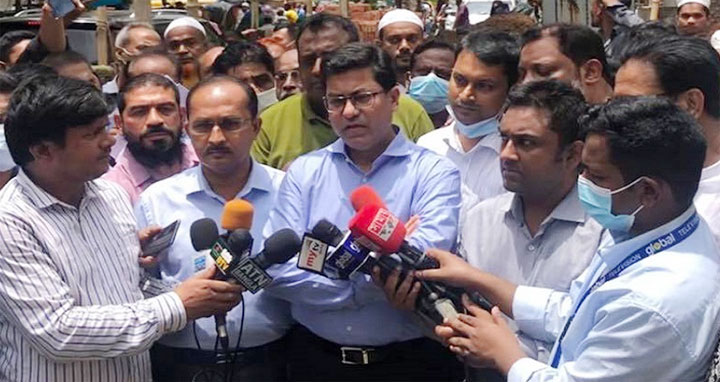 অনিবন্ধিত রিকশা আর চলতে দেওয়া হবে না : মেয়র তাপস