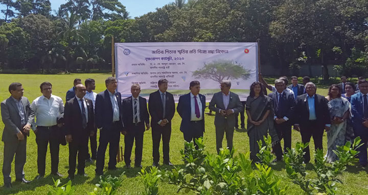 বঙ্গবন্ধুর খুনিদের আশ্রয় দেওয়া দুঃখজনক : পররাষ্ট্রমন্ত্রী