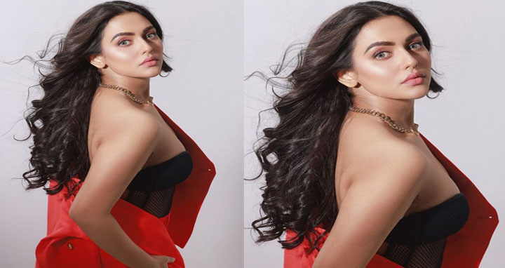 চোখে অস্ত্রোপচার লাগলো নুসরাত ফারিয়ার