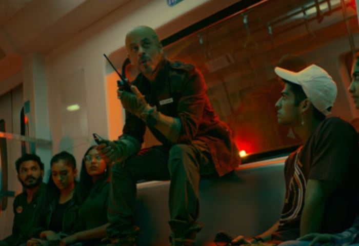 ‘জওয়ান’র ট্রেলারে বহুরূপী শাহরুখ ঝড়