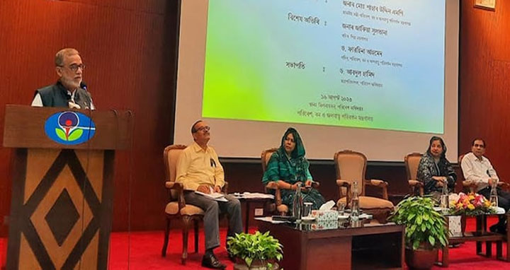 জাহাজভাঙা শিল্পকে নিরাপদ করতে কাজ করছে সরকার : পরিবেশমন্ত্রী