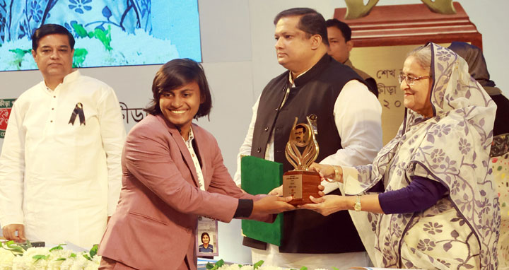 তাসকিন-সাবিনাসহ শেখ কামাল ক্রীড়া পুরস্কার পেলেন যারা