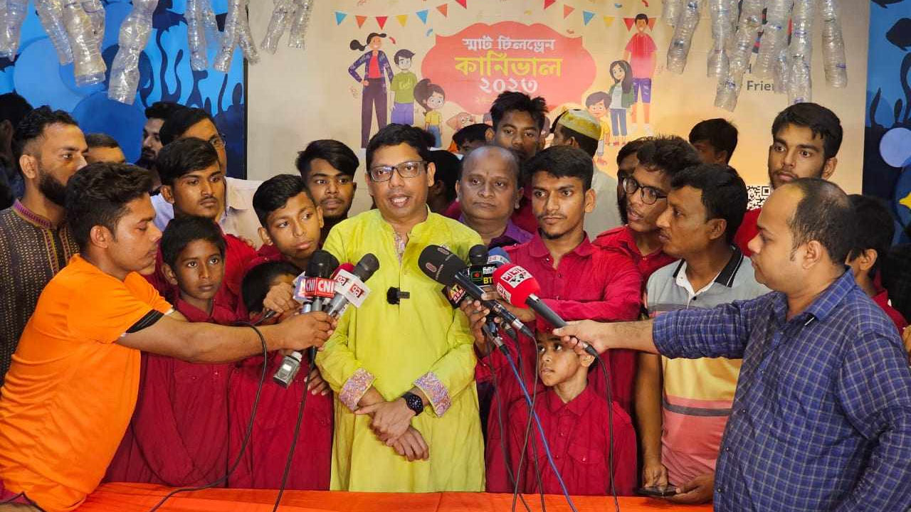 ২১ বার মৃত্যুর মুখোমুখি হয়েও প্রধানমন্ত্রী মানুষের পাশে থেকেছেন