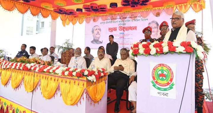 দুর্যোগ ও দুর্ঘটনা রোধে ফায়ার সার্ভিসের ভূমিকা প্রশংসনীয় : ডেপুটি স্পিকার