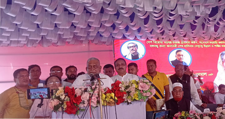 শেখ হাসিনা যেখানে আছেন সেখানে পেশিশক্তি টিকবে না: স্বরাষ্ট্রমন্ত্রী