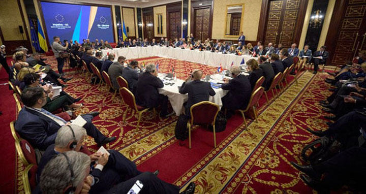 ইউক্রেনকে স্থায়ী সমর্থনের প্রতিশ্রুতি ইইউর