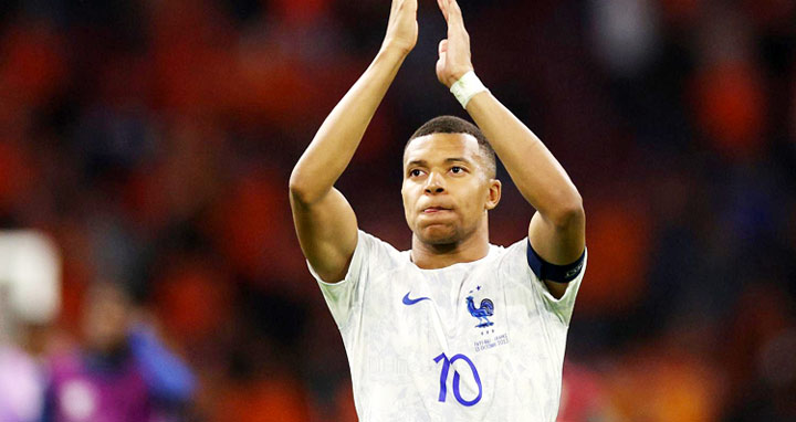 এমবাপের জোড়া গোলে ইউরোর চূড়ান্ত পর্বে ফ্রান্স