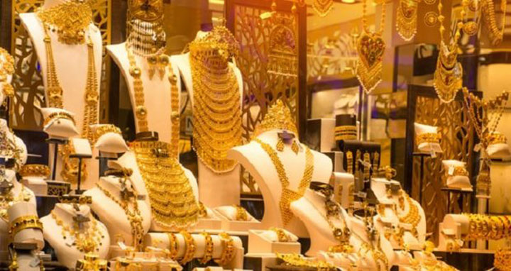 স্বর্ণের দাম আরও কমতে পারে