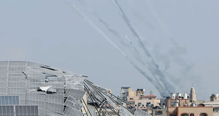 ইসরায়েলকে লক্ষ্য করে ফের রকেট ছুড়ল হামাস