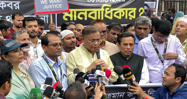 দেশে আবার সন্ত্রাস করার পরিকল্পনা করা হয়েছে : তথ্যমন্ত্রী