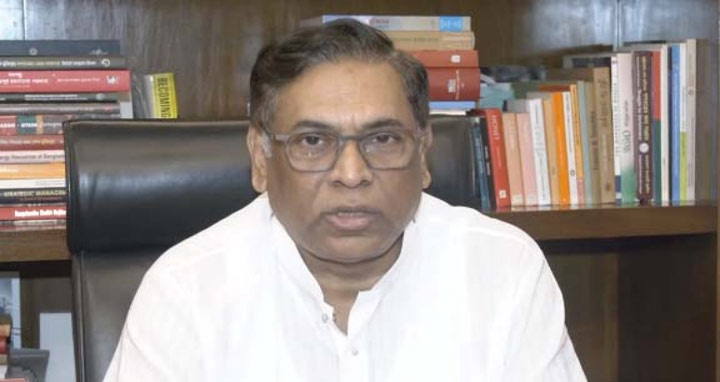 জ্বালানি তেলের দাম কমানোর গুজবে কান না দেওয়ার পরামর্শ প্রতিমন্ত্রীর