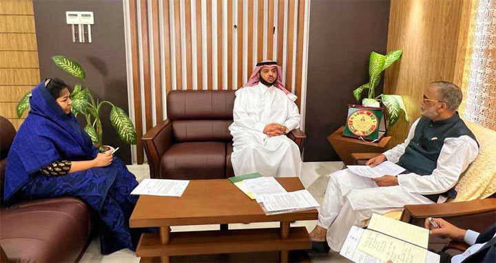 বাংলাদেশ কম কার্বন-সবুজ উন্নয়নের পথে এগিয়ে যাচ্ছে : পরিবেশমন্ত্রী