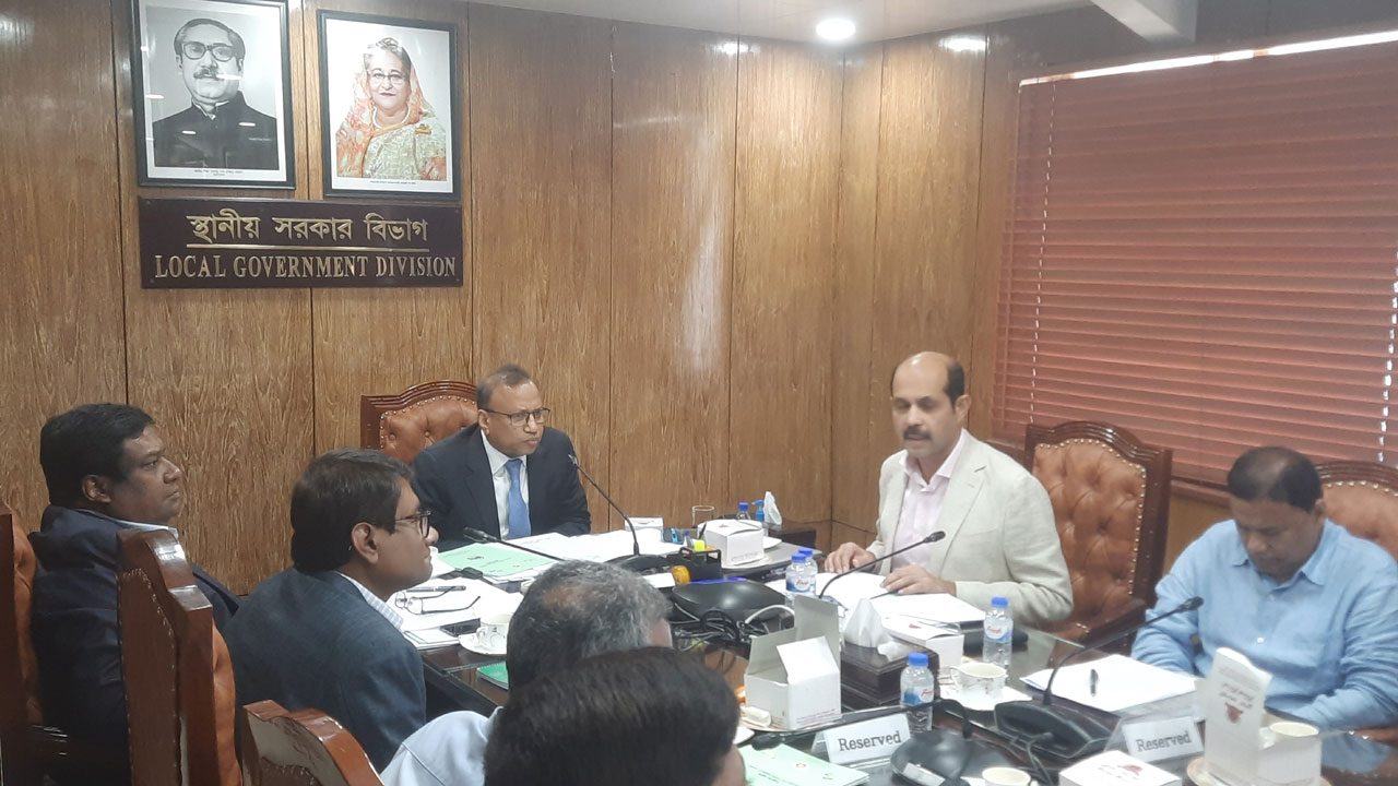 কিছু মানুষ ছাদে পানি জমিয়ে রাখছে, বললে রিয়েক্ট করে : তাজুল ইসলাম