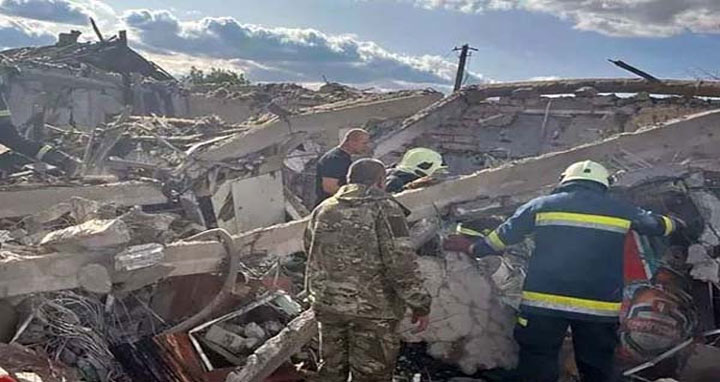 ইউক্রেনে শোকসভায় রাশিয়ার বিমান হামলা, শিশুসহ নিহত ৫১