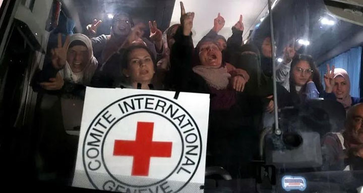 দ্বিতীয় দফায় মুক্তি পেল আরও ৩৯ ফিলিস্তিনি