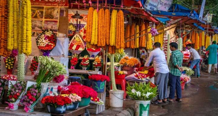বসন্তবরণ, ভালোবাসা দিবস ও পূজায় ফুলের বাজার হাজার কোটি টাকা