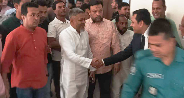 জামিন পেলেন সংসদ সদস্য মহিউদ্দিন বাচ্চু