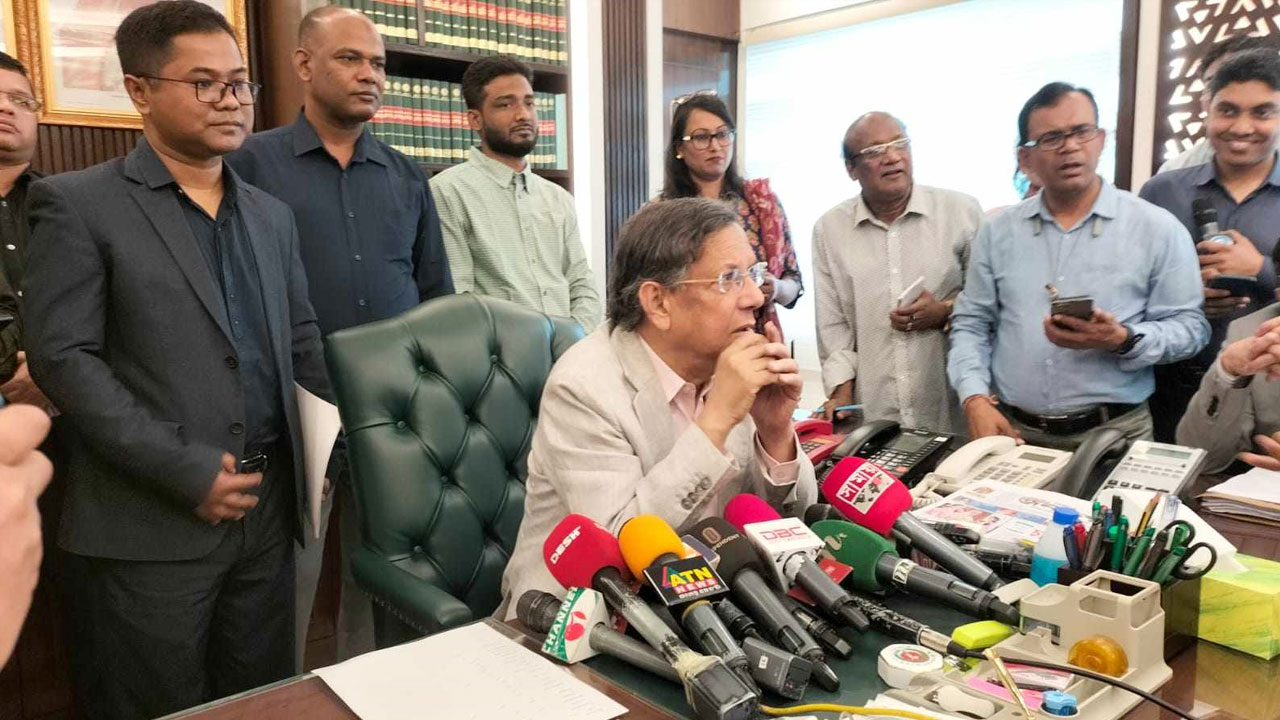 খালেদা জিয়ার মুক্তির আবেদনের বিষয়ে সিদ্ধান্ত মঙ্গলবার : আইনমন্ত্রী