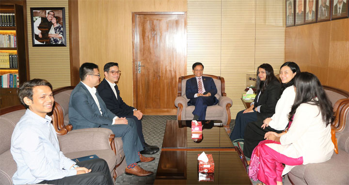 বিটিআরসির চেয়ারম্যানের সঙ্গে মেটার প্রতিনিধিদল সাক্ষাৎ