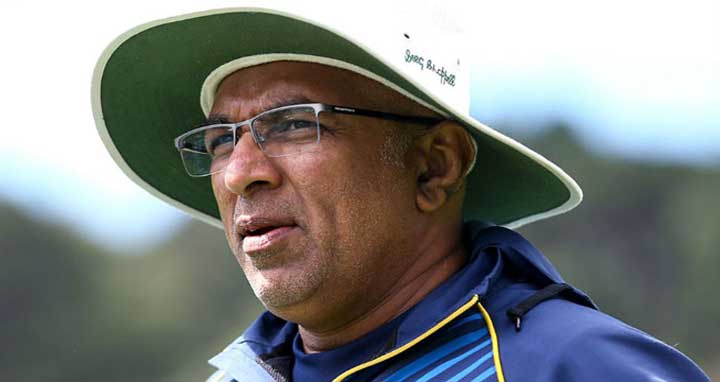 গুজব উড়িয়ে হাথুরু ফিরছেন