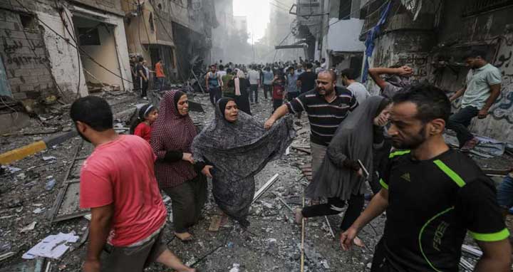 ২৪ ঘণ্টায় আরও ৯৩ ফিলিস্তিনিকে হত্যা করল ইসরায়েল