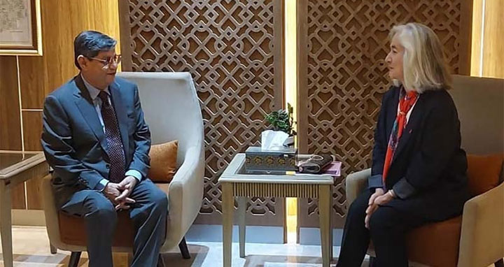 গৃহায়ণ ও গণপূর্তমন্ত্রীর সঙ্গে ফরাসি রাষ্ট্রদূতের সাক্ষাৎ