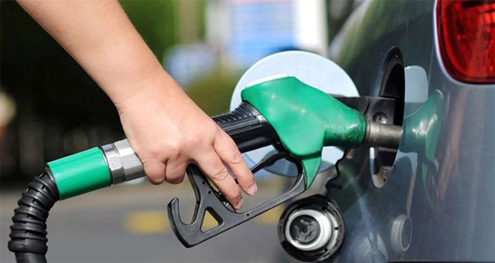 জ্বালানি তেলের দাম কমিয়ে প্রজ্ঞাপন