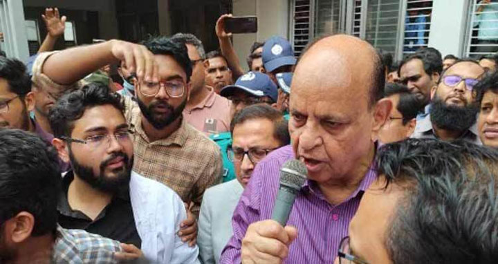 চিকিৎসকরা রাস্তায় নেমে আসুক তা চাই না : স্বাস্থ্যমন্ত্রী