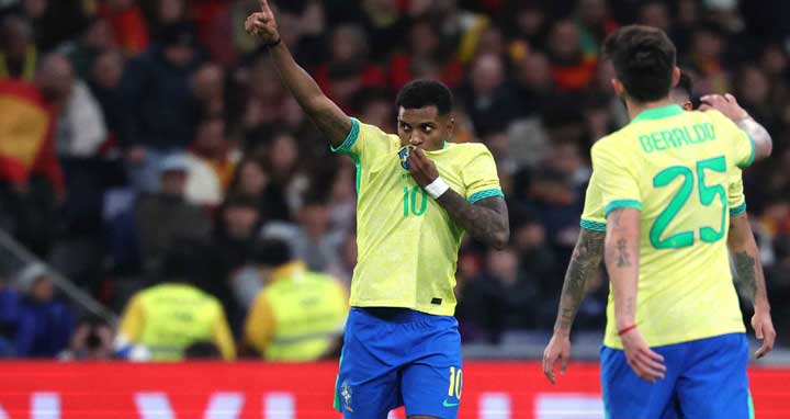 যুক্তরাষ্ট্রের বিপক্ষে হোঁচট খেল ব্রাজিল