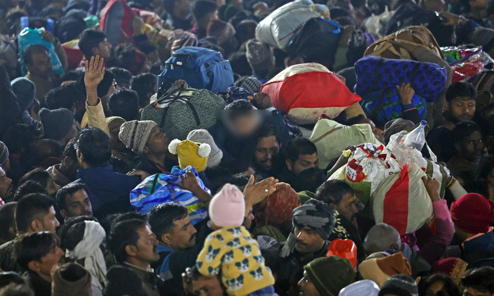 ভারতের কুম্ভমেলায় পদদলিত হয়ে ৩০ জনের মৃত্যু