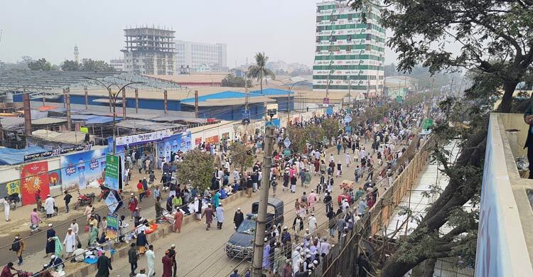 বিশ্ব ইজতেমায় জুমার নামাজে লাখো মুসল্লি