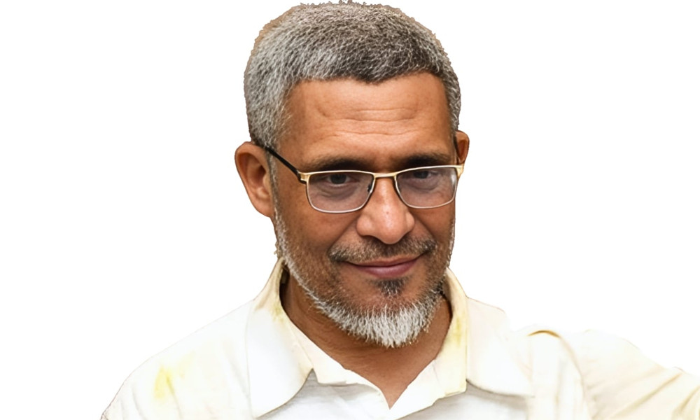 দেশে ফিরলেন লুৎফুজ্জামান বাবর