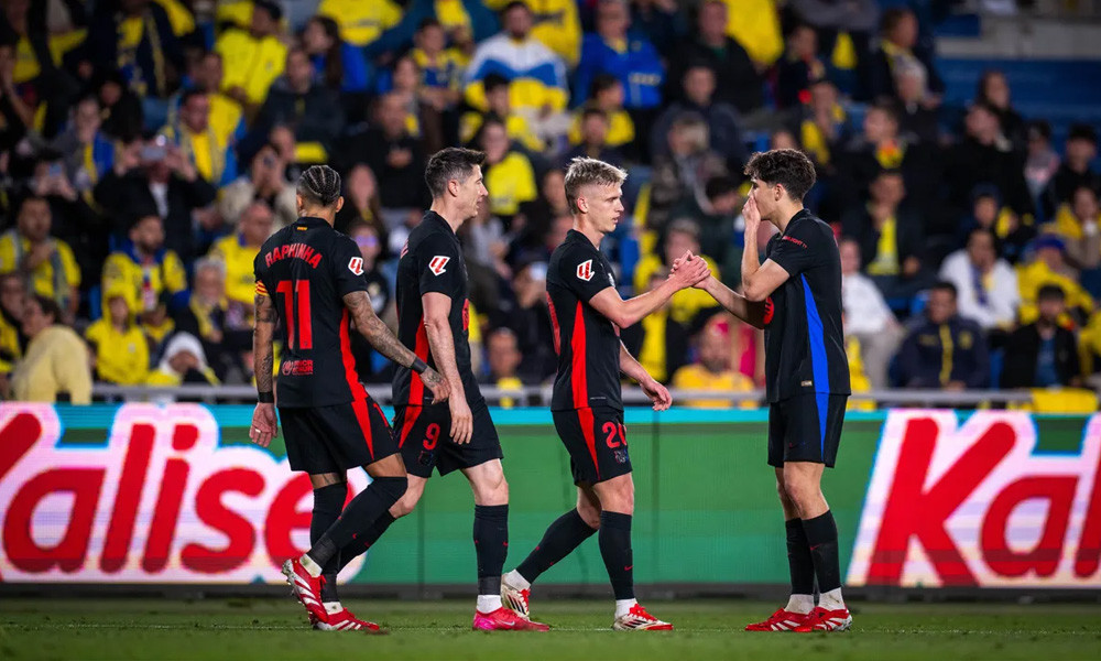 ওলমো-তোরেসের গোলে আড়াই ঘণ্টার ব্যবধানে শীর্ষে বার্সেলোনা