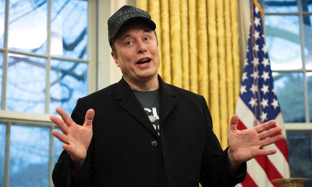 মার্কিন সরকারে ইলন মাস্কের আনুষ্ঠানিক ক্ষমতা কতটুকু