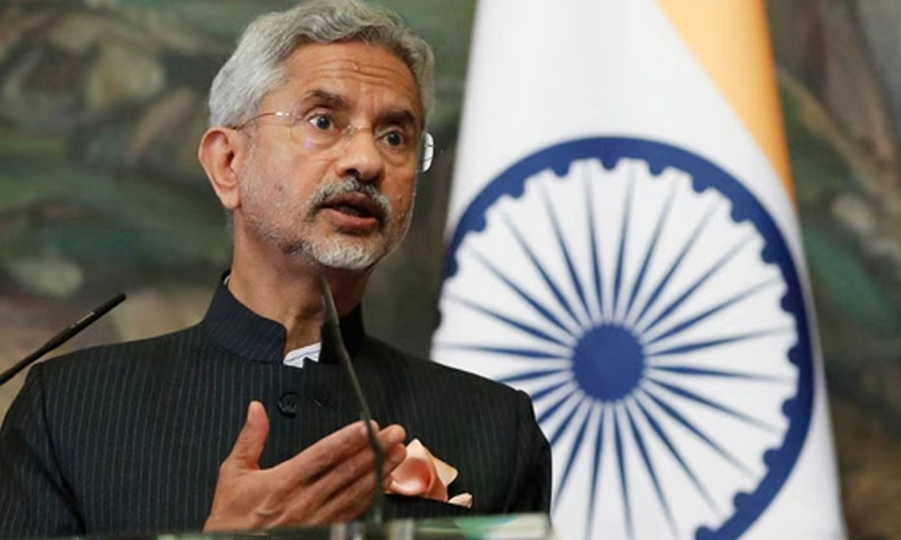 শিকলে বাঁধা ভারতীয় অভিবাসীদের নিয়ে যা বললেন ভারতের পররাষ্ট্রমন্ত্রী