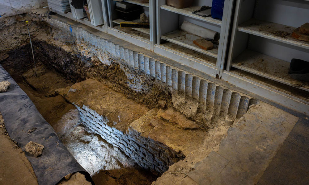 লন্ডনে অফিসের বেসমেন্টে রোমান প্রাচীন শহরের খোঁজ মিলল